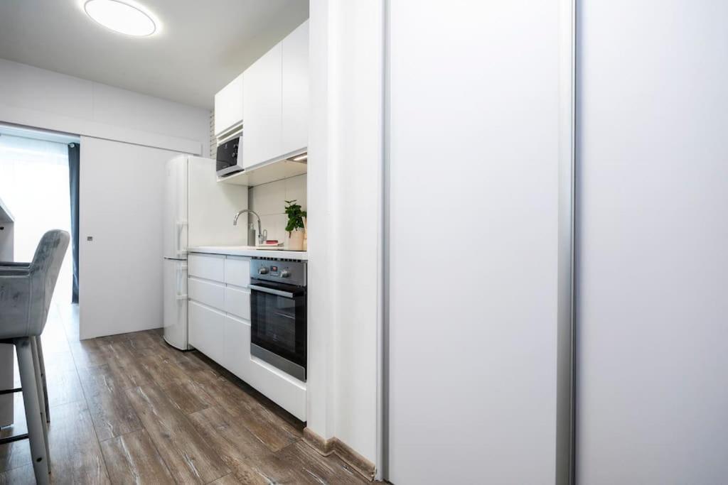 Alure Residences 1 & 24H Self Check-In, Free Parking In Front Of The Apartment Building, New Building, Terrace, Cafe With Breakfast In The Apartment Building, Next To The Aqua Park Banská Bystrica Exterior foto